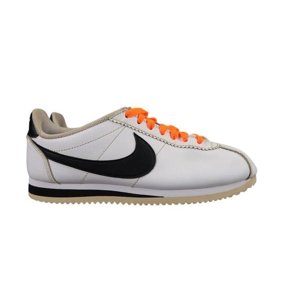 Nike Shoes Womens 7 Sneakers Classic Cortez Lifestyle White Black Leather Retro - Picture 2 of 13